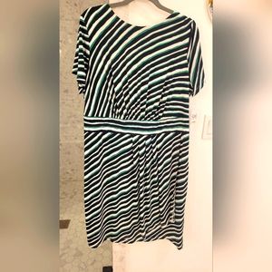 London Times, No Wrinkle Work Dress